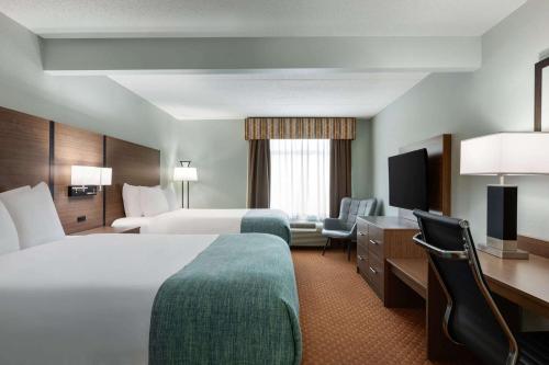 Wingate by Wyndham Louisville East - image 7