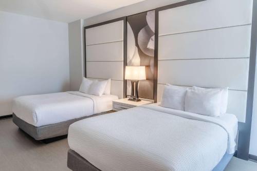 TRYP by Wyndham Savannah