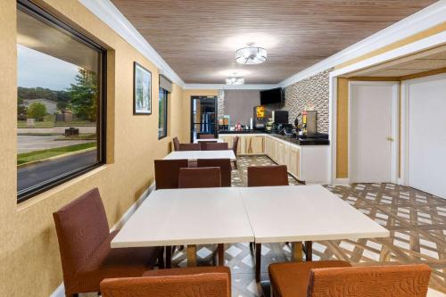 Quality Inn & Suites Oxford - image 2
