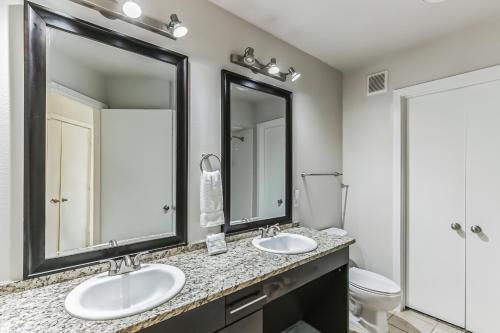 Cs 4149 Elegant 2br I Pool I Gym I Parking in Dallas, USA