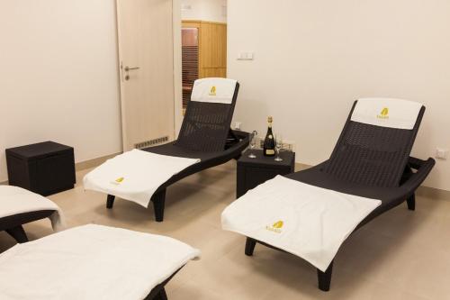 Hotel Valdes - image 11