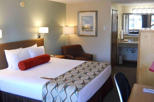 Super 8 by Wyndham Florence OR, Florence