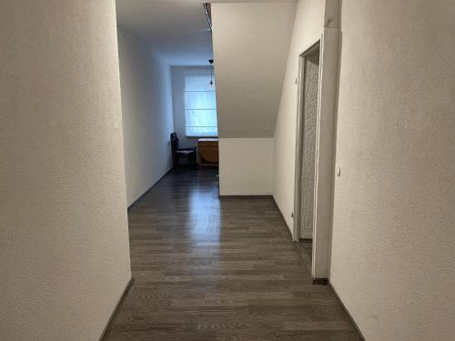 Előcsarnok, Pension & Monteurzimmer - Free Parking & 24h Check-in Bielefeld in Brackwede