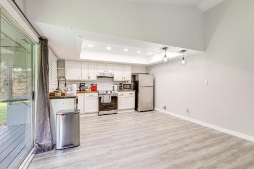 18 Mi to Dtwn Atlanta Pet-Friendly Home with Yard! in Fayetteville (GA)