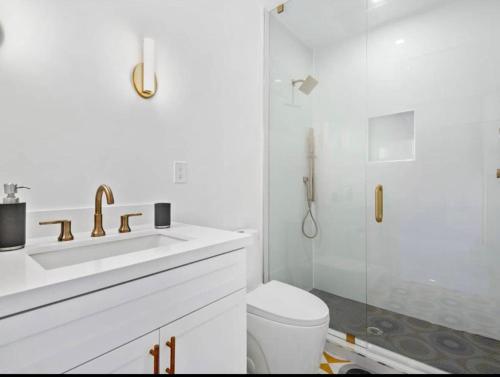 HOLLIWOOD VILLA with Pool in Hollywood, USA