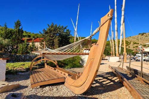 Rooms by the sea Cove Golubovac, Kornati - 23062 in Žut