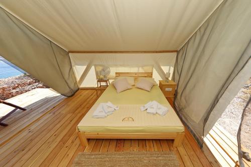 Rooms by the sea Cove Golubovac, Kornati - 23062 in Žut