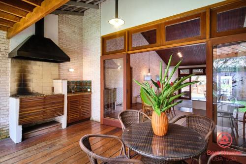 BH36. Casa na Domingas Dias Pertinho da Praia in ปรายา โด ลาซาโร