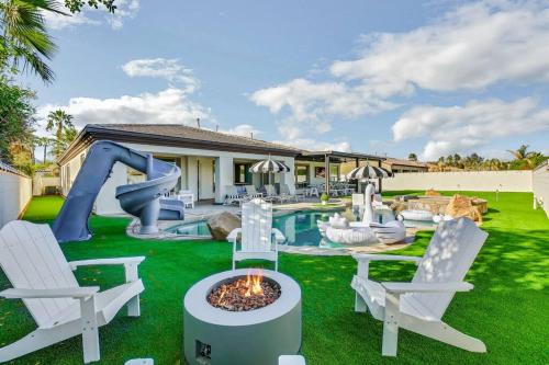 Beautiful pool with slide, golf, Pickleball, gameroom Ferrari Beautiful pool with slide, golf, Pickleball, gameroom Ferrari