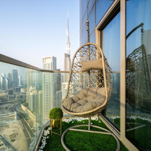 Sky-high Oasis Burj Khalifa Views, Rooftop Infinity Pool, 3BR apartment in Paramount Hotel Midtown, Dubaj (zdjęcie 2)