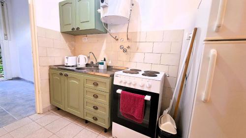 Kitchen, Dorados Guemes - Totalmente accesible en Pichincha in Alberto Olmedo