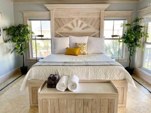 Be A Nomad - Lovely Entire Home with Ocean Views thumb 2