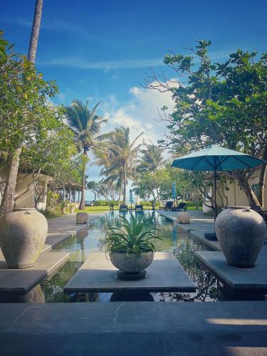 Elysium, Unawatuna