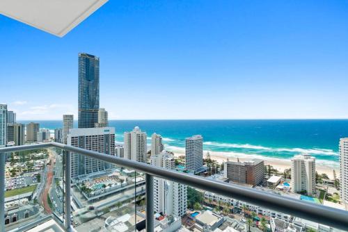 Spectacular Ocean View - 3 Pools Gym Spa and Sauna