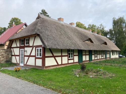 Katen am Schwanenteich - Grüne Kate in Lassan, Deutschland