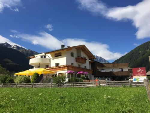  Apartments Sankt Walburg in Antholz Mittertal