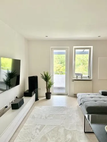 Exklusive Altbauwohnung mit Whirlpool und Küche in Limburg an der Lahn, Deutschland