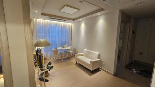 Seonneung Station Beautiful apt 2Room, Soul (fotografie 4)