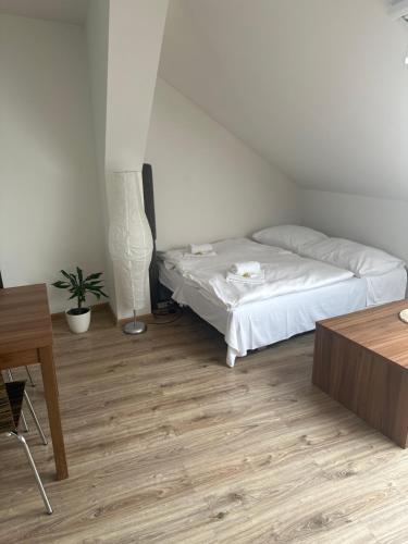 1 double bed, 1 sofa bed