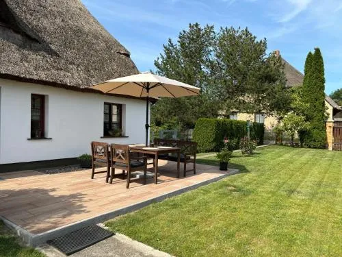 Ferienhaus Juule in ruhiger Lage, Terrasse, WLAN in Krummin, Deutschland