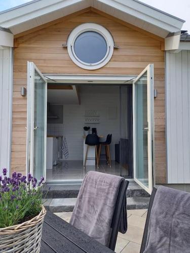 Exterior view, Accommodation close to the ocean on the West Coast in Uddevalla