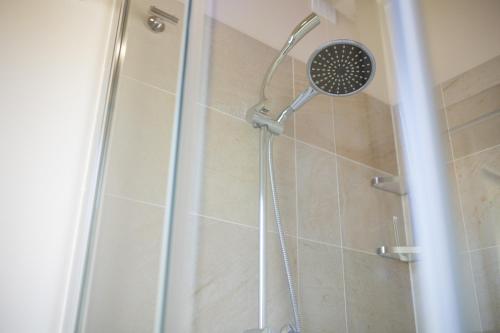 Double or Twin Room image 5