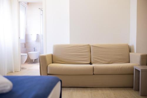 Family Room image 6