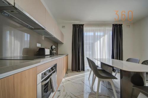 St Pauls Bay Oasis Suites by 360 Estates 3