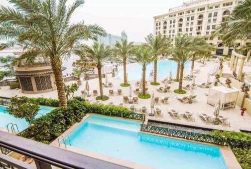 FIRST CLASS 3BR Elegant Palazzo Versace Suite