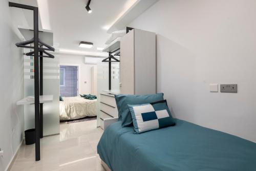 Chic, Modernized Maisonette - Close to Tigne Point, & Saint Julian's 5