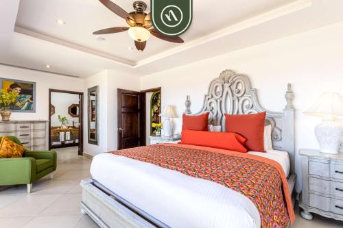 Great House with Private Balcony - Ocean View in Cabo San Lucas, Mexico