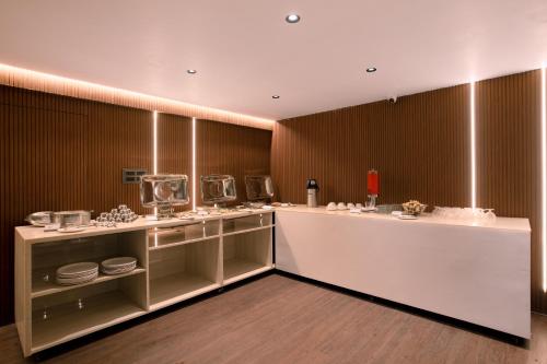 44 Oasis, Ćennaj (zdjęcie 11)