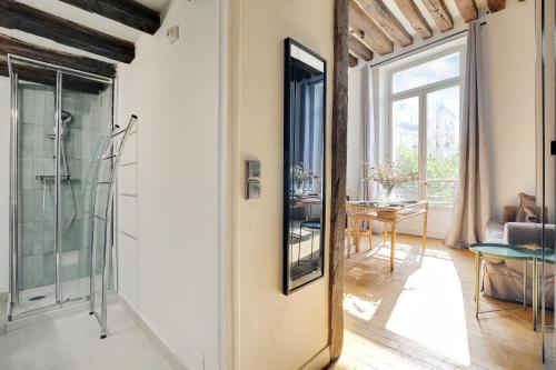 Modern flat - 1BD/4P - Arts et Métiers - main image