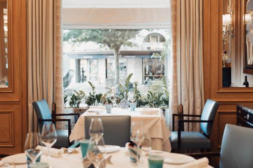 Four Seasons Hotel des Bergues Geneva - image 8