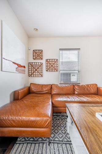 Cozy Remodeled House with Views - Prime Location home in Nashville, USA