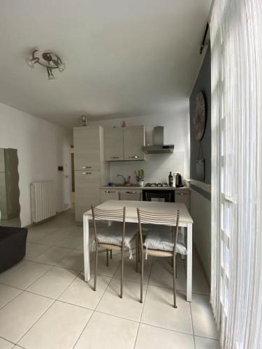 Køkken, Lovely apartment in center Seregno in Seregno