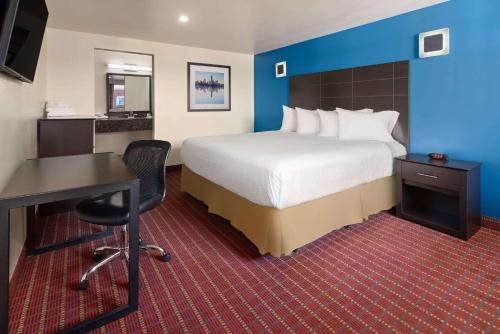 Travelodge by Wyndham Manhasset Travelodge by Wyndham Manhasset