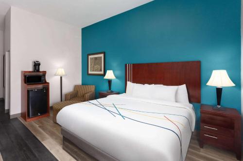 La Quinta by Wyndham Woodward - image 5