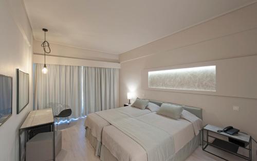 Hotel King Saron - image 9