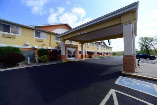 Quality Inn & Suites Springfield - image 8