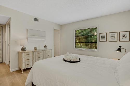 Two-Bedroom Apartment image 9