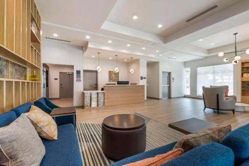 Lobby, Comfort Suites St. Augustine Historic District Area in Historic District