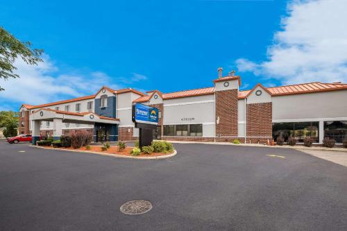 Suburban Studios Milwaukee Airport in Milwaukee, USA