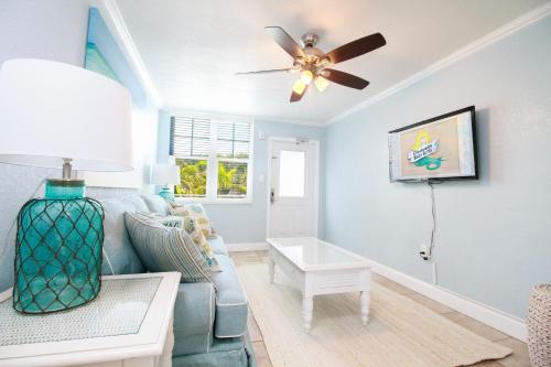 Clearwater Beach Suites #203 – Clearwater Beach, FL