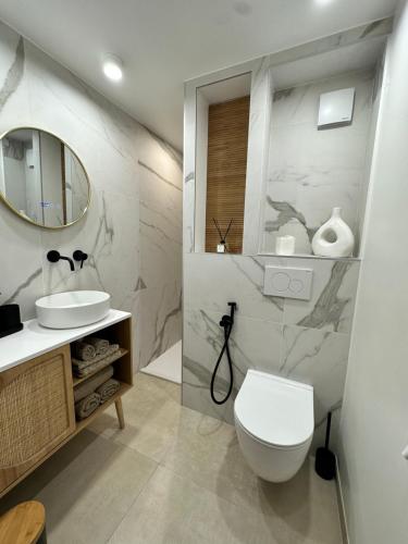 StudiO SpraY - Port-Grimaud - Parking Gratuit - La Petite Venise, Grimaud (foto 6)