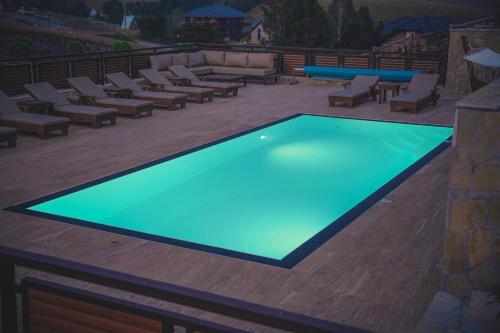 Deluxe Chalet With Mountain View
