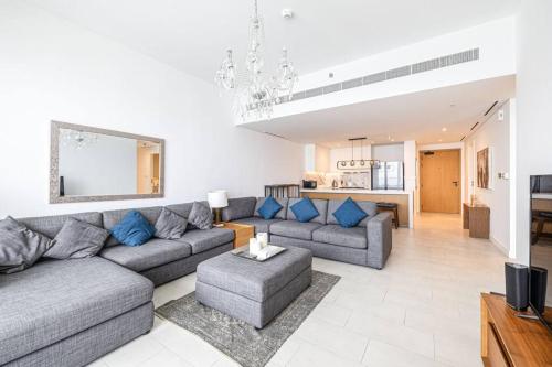 Panoramic Sea View 2BR in JBR, Dubai (photo 10)