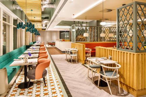 Restaurant, Ibis Budget Manchester Airport in Manchester