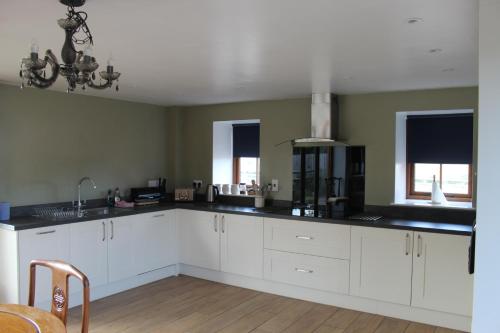 кухня, Parkfields Barns Self Catering Accommodation in Бекінгем