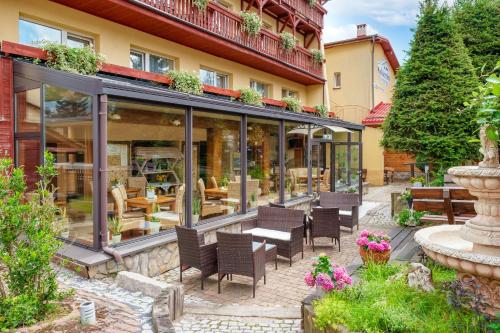 Hotel Pod Szrenicą, Sklářská Poruba
